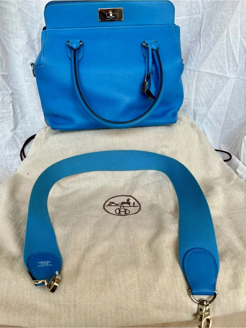 Authentic Hermès Toolbox 26 Blue Swift Leather Palladium Hardware Shoulder Bag